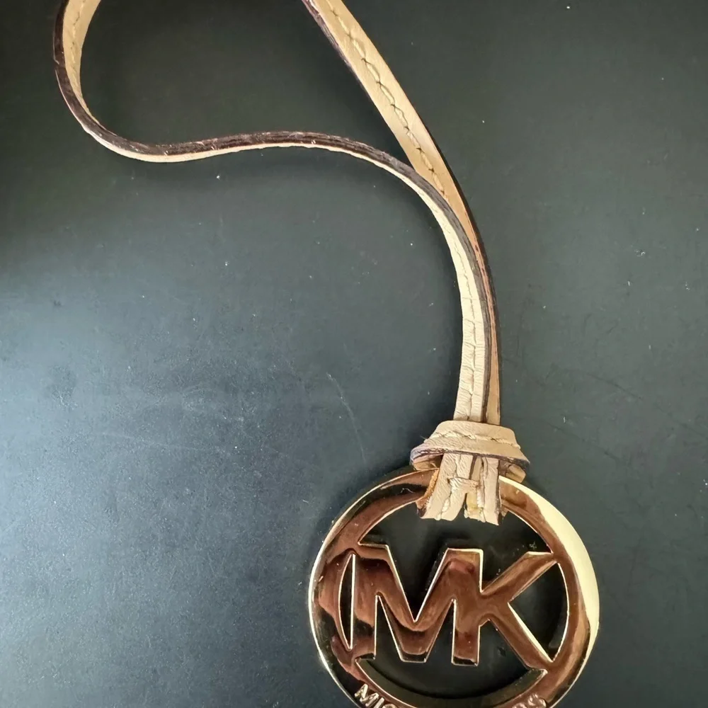 Michael Kors Medallion With Beige Leather Strap Bag‎ Accessory